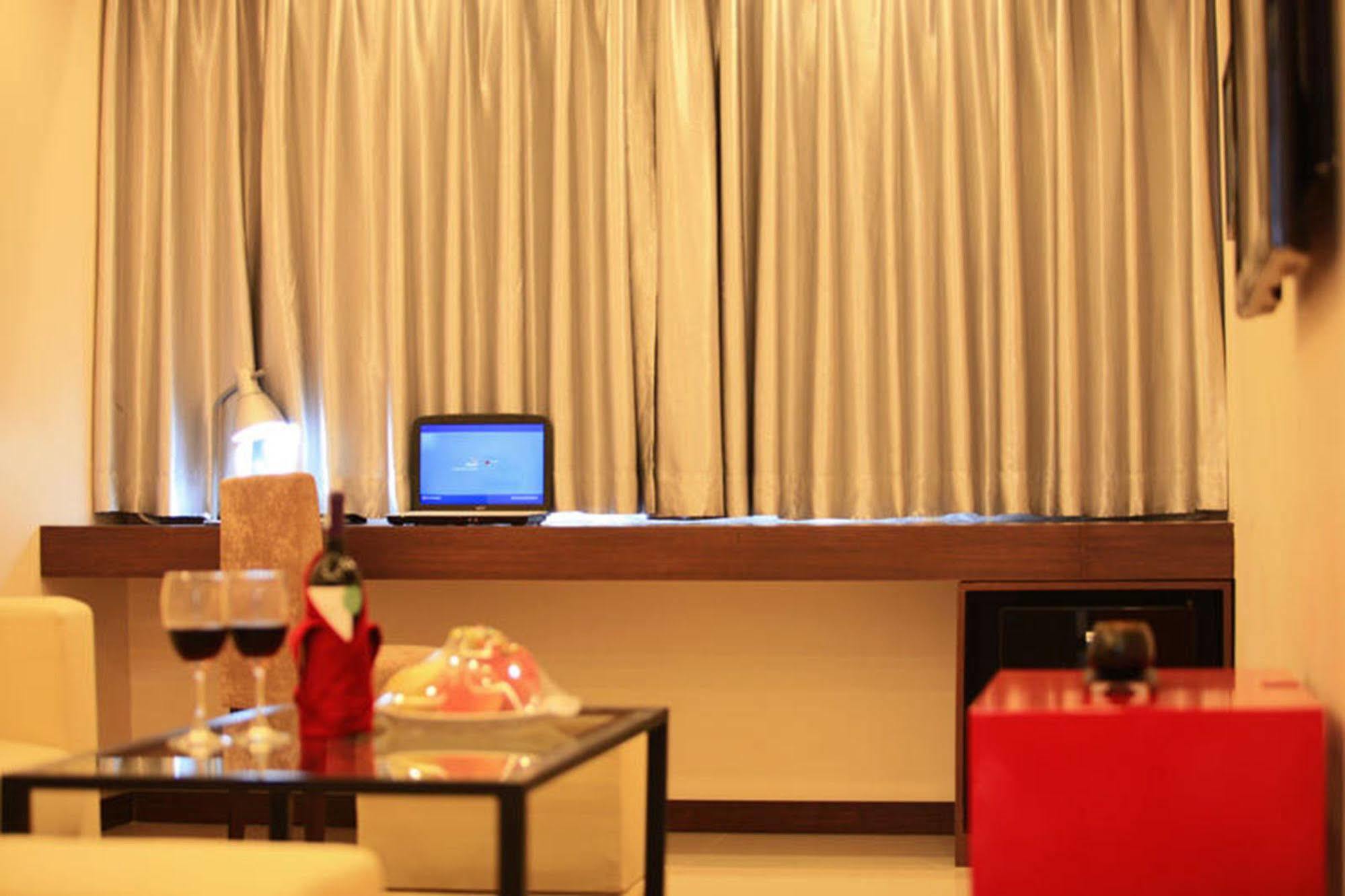 Hong Ha Hotel Hanoi Exterior foto