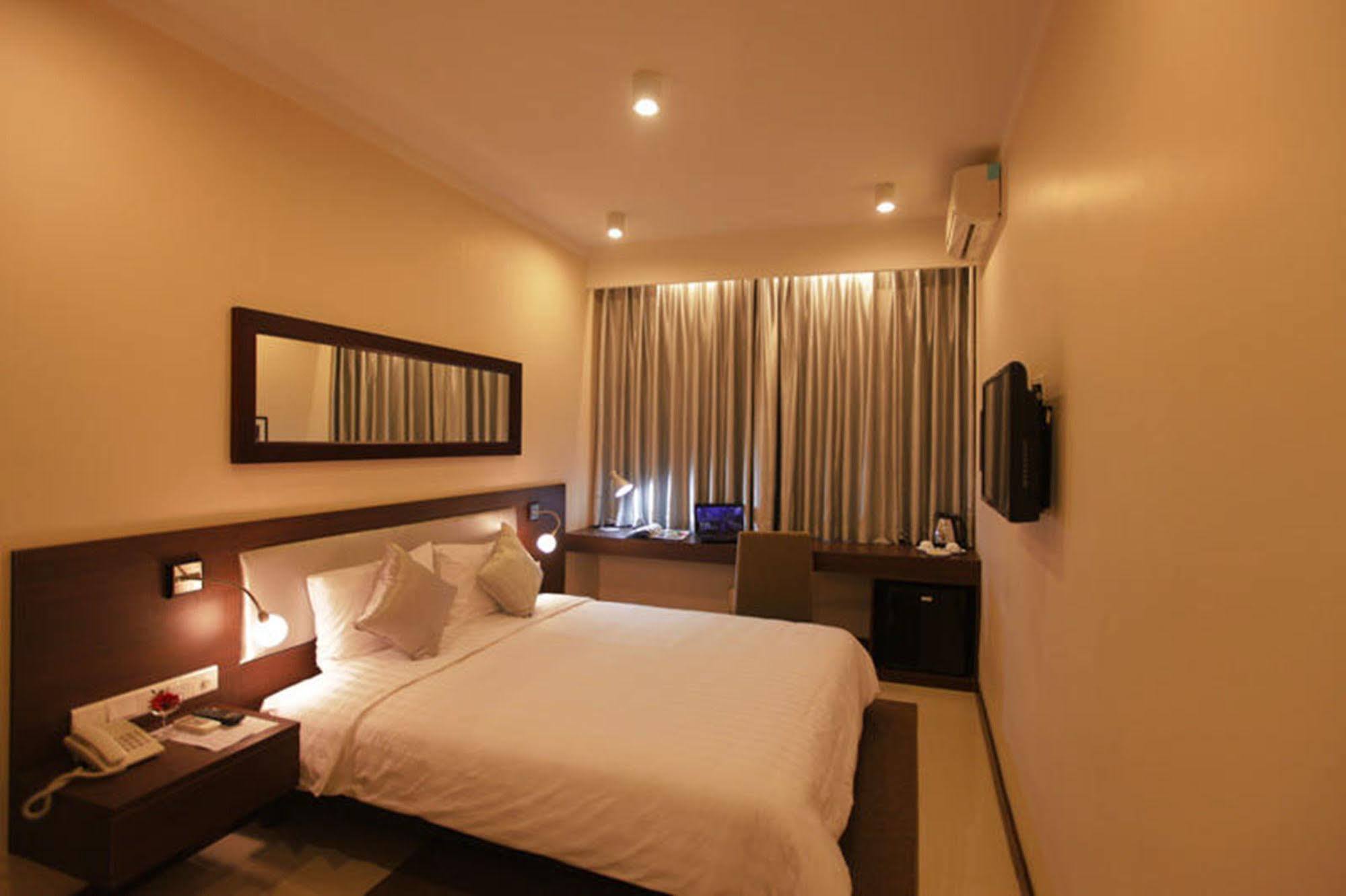 Hong Ha Hotel Hanoi Exterior foto